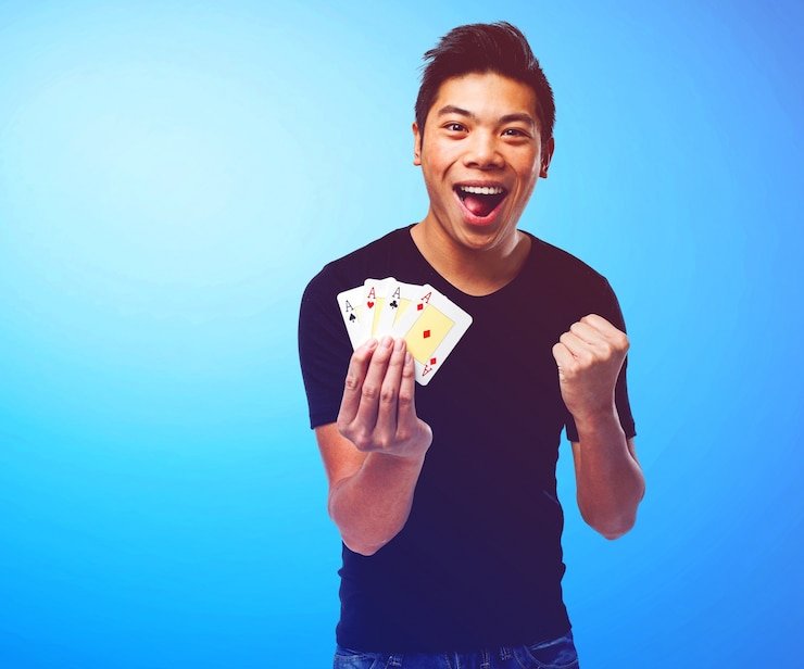 Antarmuka aplikasi jkt 303 menampilkan meja live dealer blackjack dengan studio produksi berkualitas tinggi